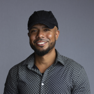 Robert Britto-Oliveira headshot