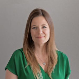 Kelly Riley headshot